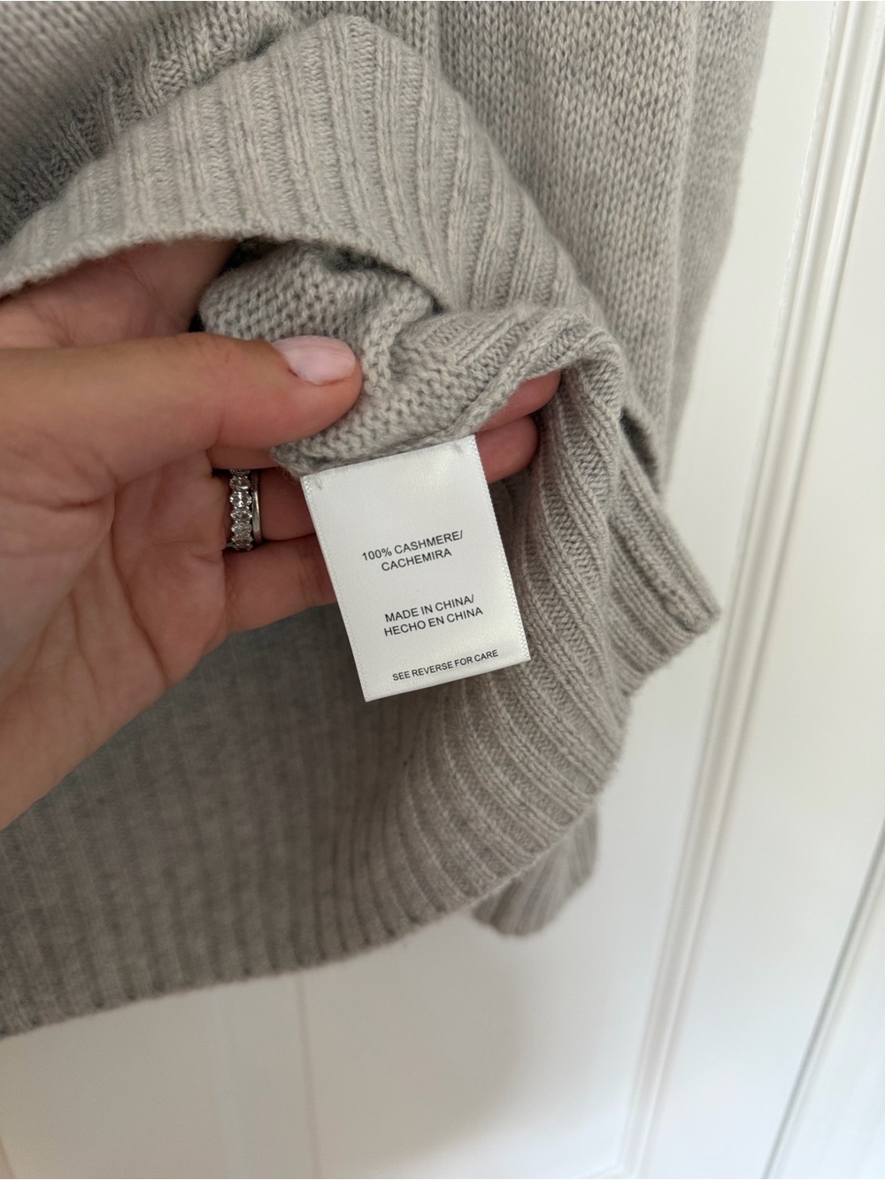 100% Cashmere Sweater - Picture 3 of 3